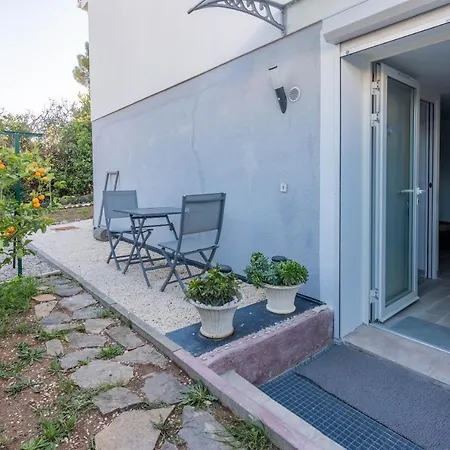 Apartment Carpe Diem La Farlede